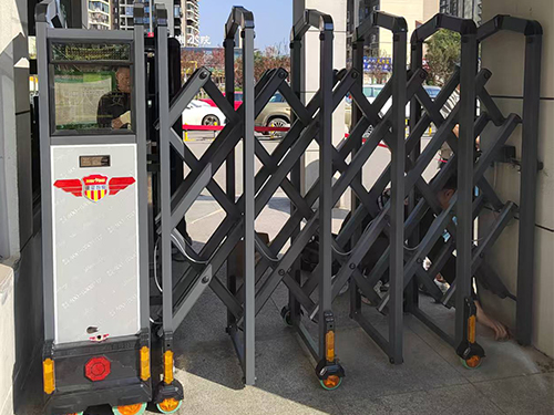 湘潭某学校侧门铝合金伸缩门