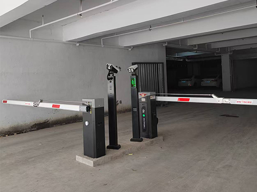 湖南陶润会地下车库道闸及识别系统